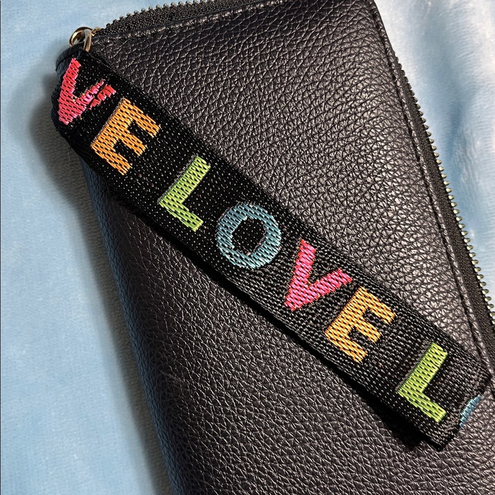 Black Zip-Around Wristlet Wallet w/ Colorful LOVE Strap – New - Picture 3 of 11